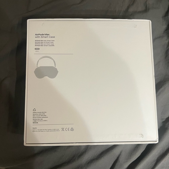 Apple Airpod Pro Max USB-C - Picture 2 of 5